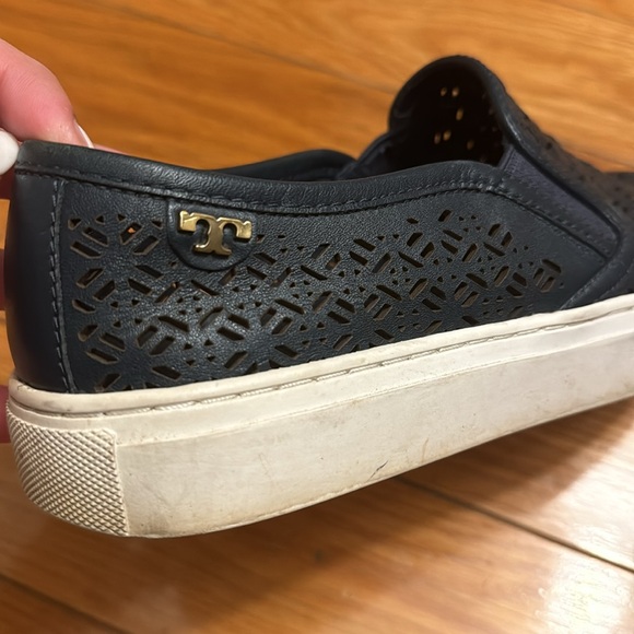 Tory Burch / Perforated Sneakers - Picture 8 of 8
